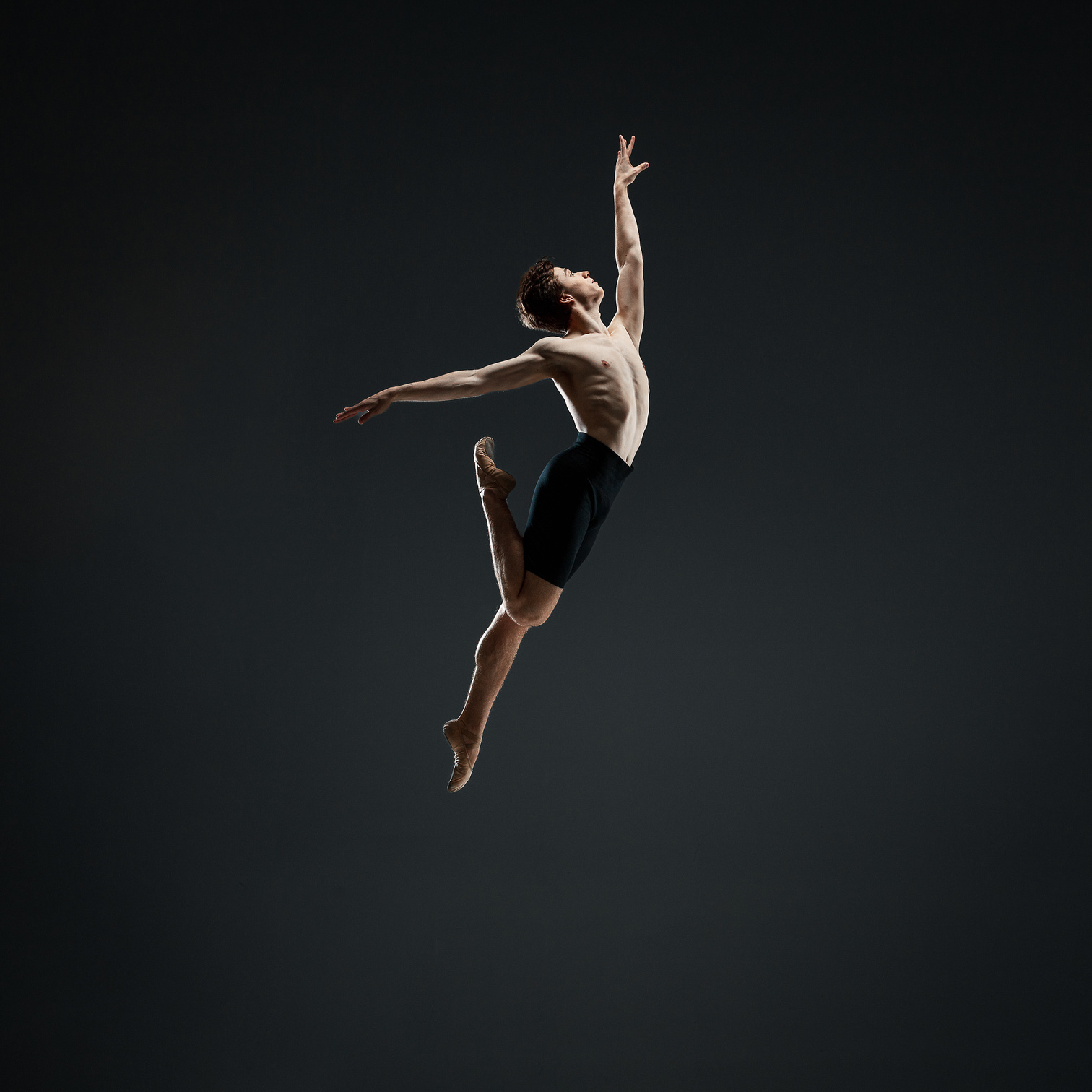 Graham Barnes Ballet Dancer | Classical | Contemporary | Modern